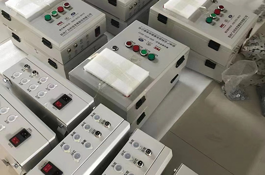 廣眾升級版KZB-3型儲氣罐超溫保護裝置發(fā)貨現(xiàn)場
